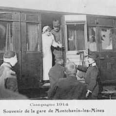 Trains sanitaires en gare de Montchanin-les-Mines. Collection privée.