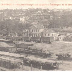 Le Creusot. Vue panoramique de la Gare et montagne de la Marolle. Carte postale mise en circulation le 1er décembre 1916. Collection privée.