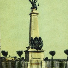 Monument lev  Verjux en hommage  Marguerite Boucicaut (1T284)